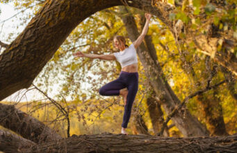 How Wool Leggings Compare with Synthetic Thermal Leggings